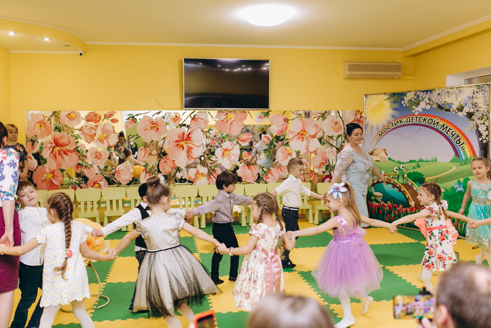 детский сад Мостик детской мечты, 8 марта 2021 - старшая группа