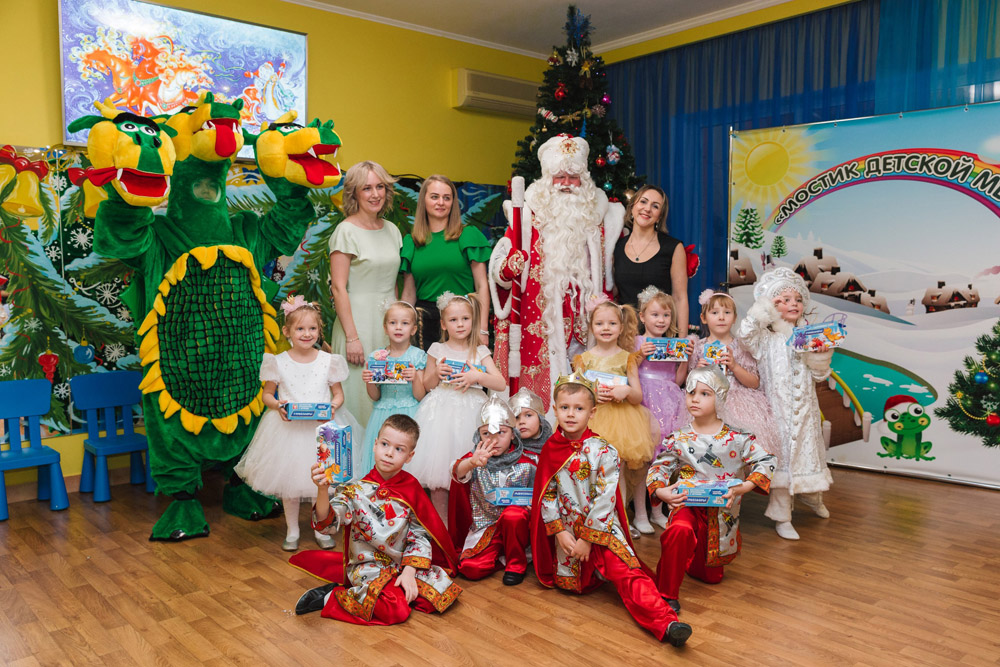 Новогодний праздник в частном саду Подольск 2023, старшая группа